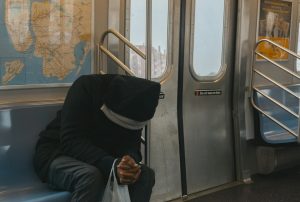 تفاوت بین غمگینی و افسردگی